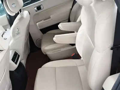 Li Auto Li L8