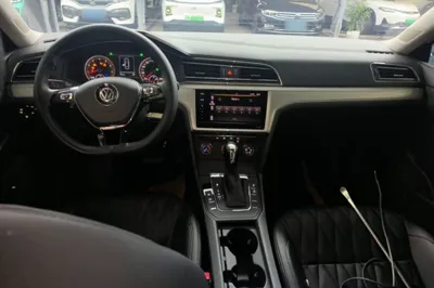 Volkswagen Lamando