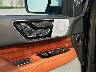 Lincoln Navigator