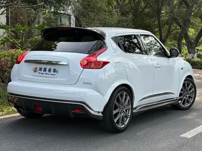 Infiniti ESQ