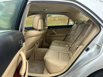 Toyota Reiz