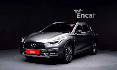 Infiniti QX30