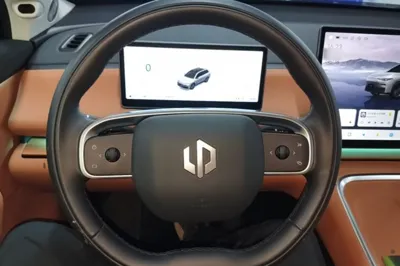 Leapmotor C16