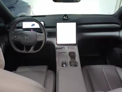 Nio EC6