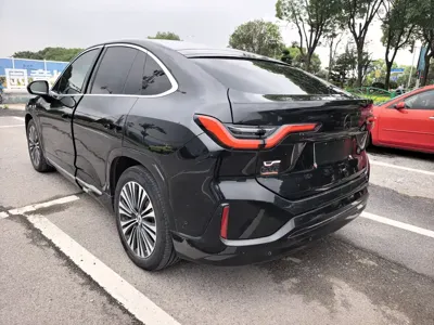 Nio EC6