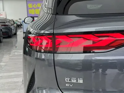 BYD 唐L