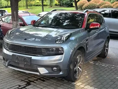 Lynk & Co 01 EM-P