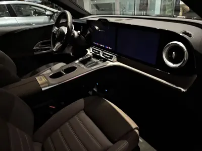 Mercedes-Benz 奔驰GLC新能源