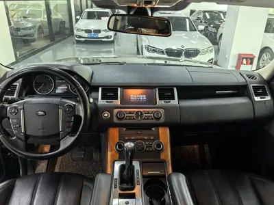 Land Rover Sport