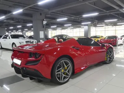 Ferrari F8