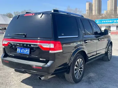 Lincoln Navigator