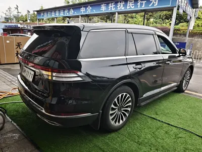 Lincoln Aviator