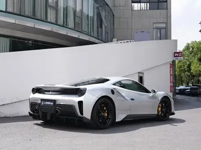 Ferrari 488