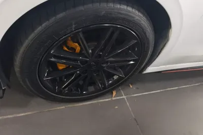 Geely Auto Binray