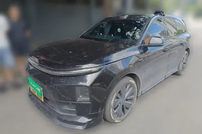 Li Auto L6