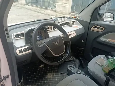 Wuling MINIEV
