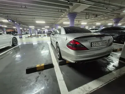 Mercedes-Benz SL-Class