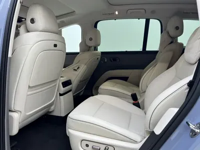 Li Auto 理想i8