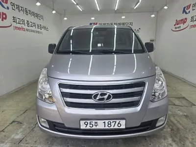 Hyundai Starex