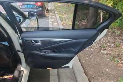 Infiniti Q50L