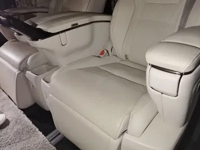 Lexus LM
