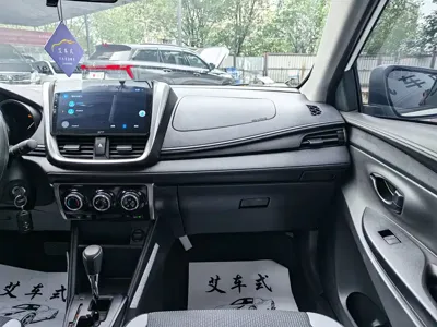 Toyota Yaris L
