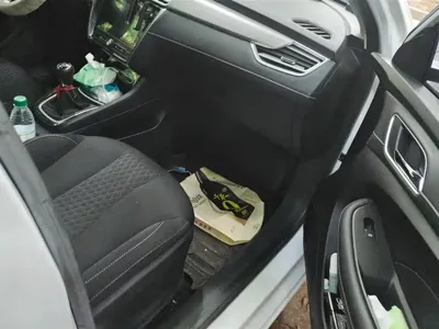 Roewe i5