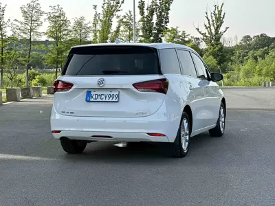 Buick GL6