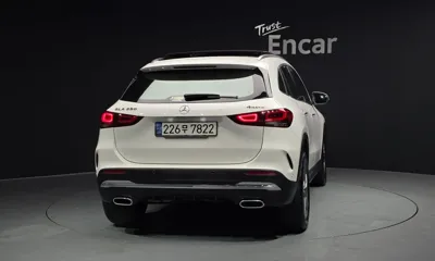 Mercedes-Benz GLA-Class