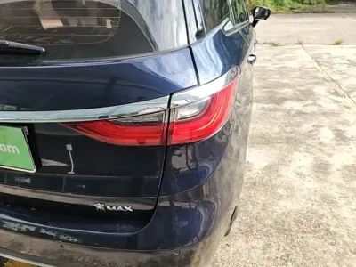 BYD MAX