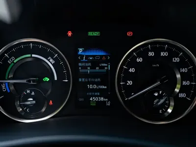 Lexus LM