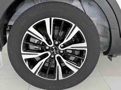 Kia KX1