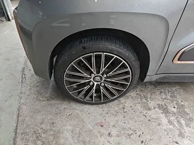 Baojun E200