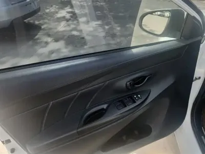 Toyota Yaris L