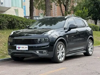 Lynk & Co 01