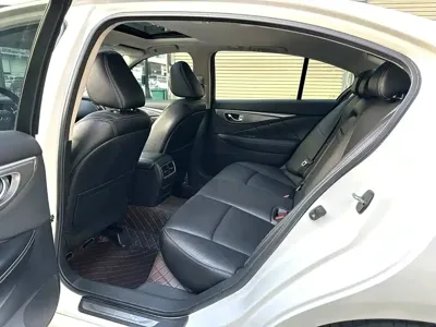 Infiniti Q50L