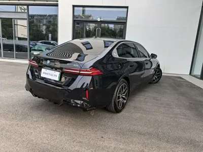 BMW i5