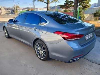 Hyundai Genesis