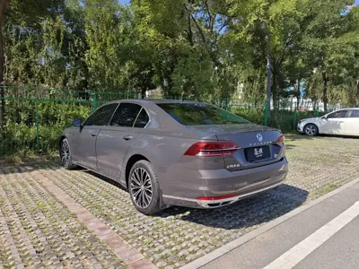 Volkswagen Phideon
