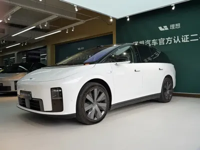 Li Auto 理想i8