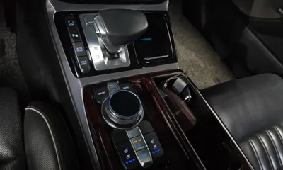 Genesis EQ900