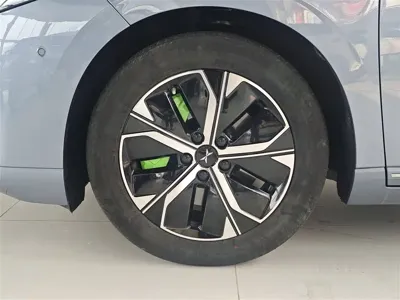 Xpeng P5