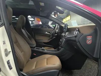 Mercedes-Benz CLA (Import)