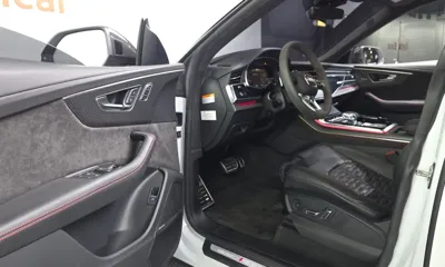 Audi RSQ8