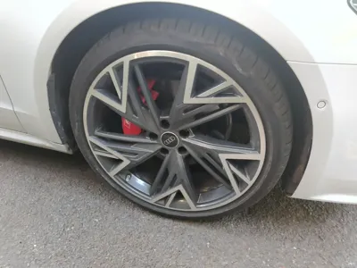 Audi A7L