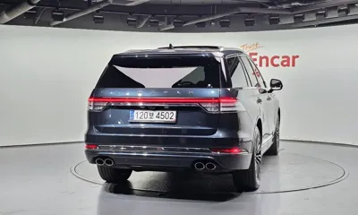 Lincoln Aviator