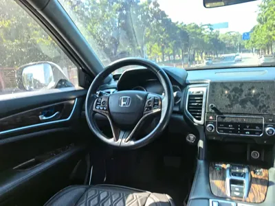 Honda UR-V