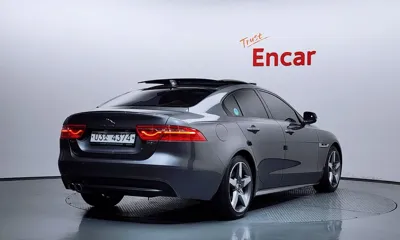 Jaguar XE