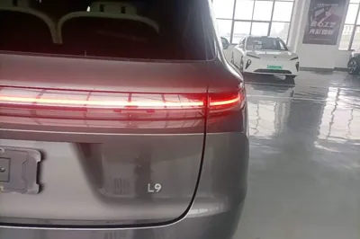 Li Auto L9