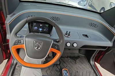 Baojun E100